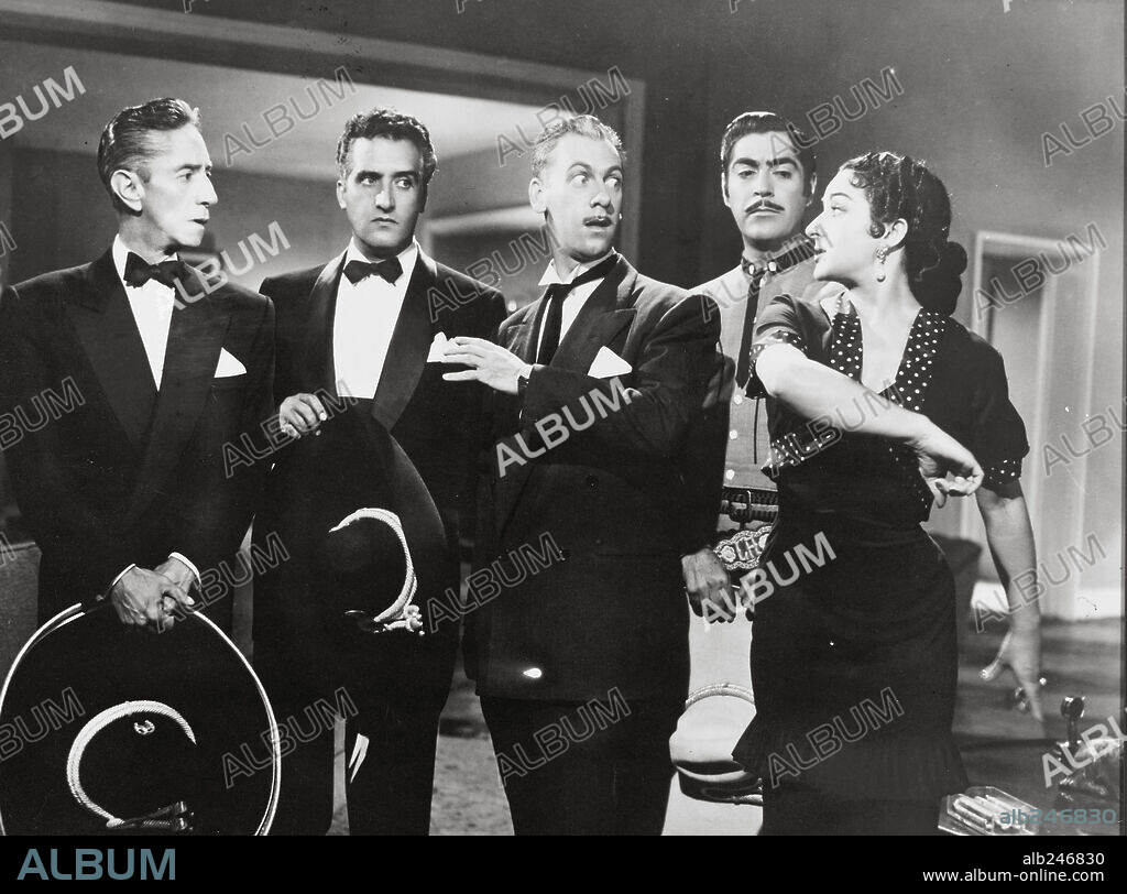 AGUSTIN LARA and LOLA FLORES in LOLA TORBELLINO, 1956, directed by RENE CARDONA. Copyright CESAREO GONZALEZ-ABEL SALAZAR.
