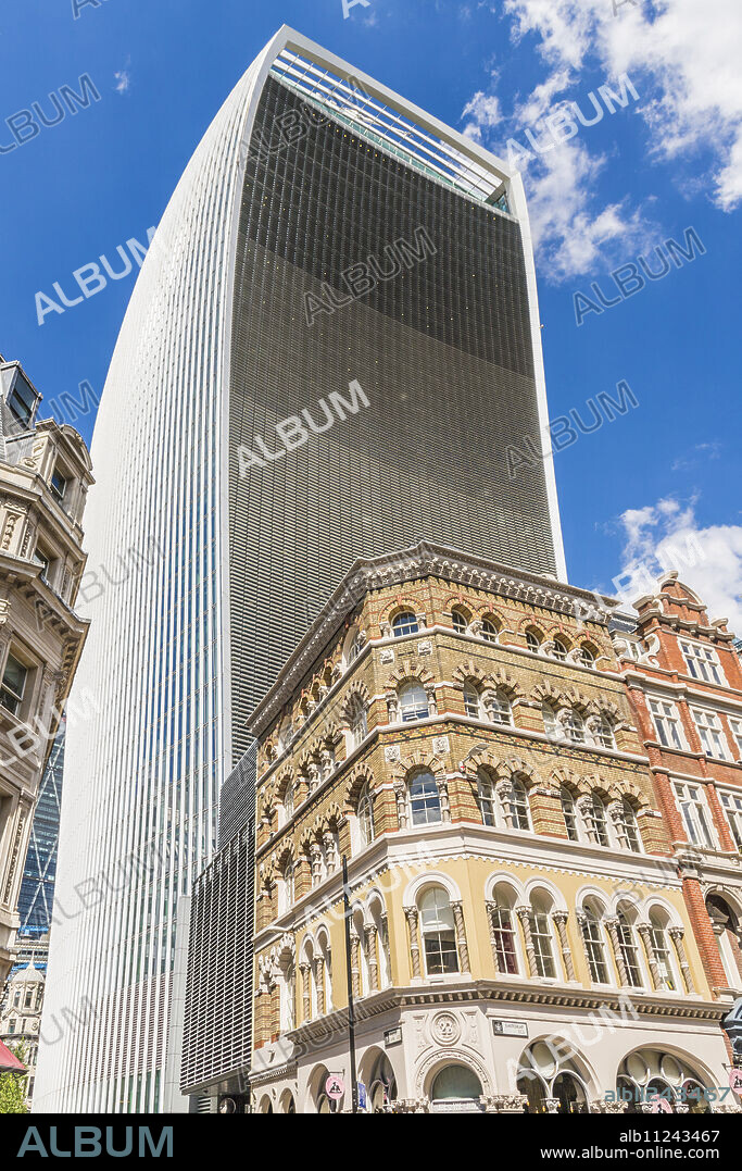 20 Fenchurch Building (the Walkie Talkie building), City of London, London, England, United Kingdom, Europe.