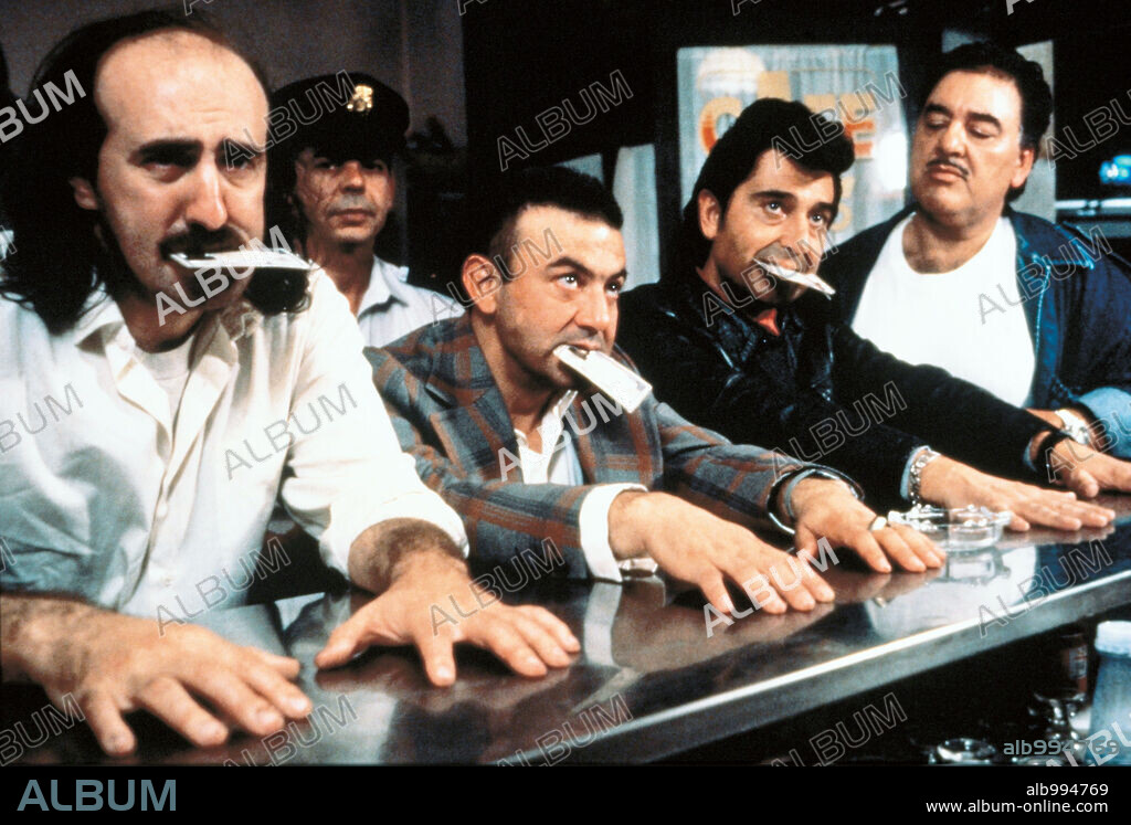 ANDRES PAJARES, JESUS BONILLA y PEDRO REYES en SEMOS PELIGROSOS [USEASE MAKINAVAJA 2], 1993, dirigida por CARLOS SUAREZ. Copyright PENTA FILMS.