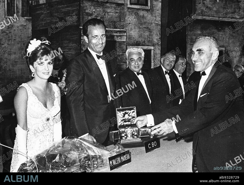 Gina Lollobrigida, Mario Valeri Manera and Giorgio Mondadori, Premio Campiello, Venice 1968.