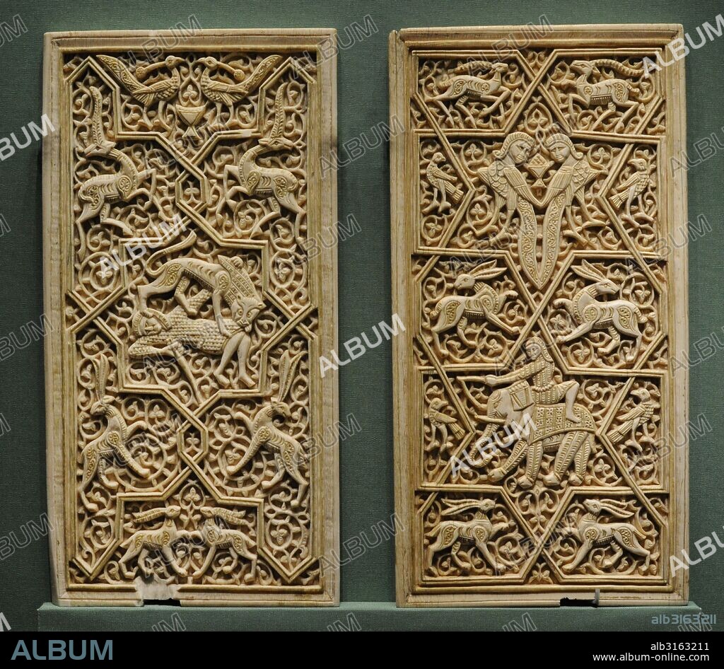 ARTE ISLAMICO. Edad Media. Placas talladas en marfil. Sicilia. Hacia el 1200. Museo del Hermitage (The State Hermitage Museum). San Petersburgo. Rusia.