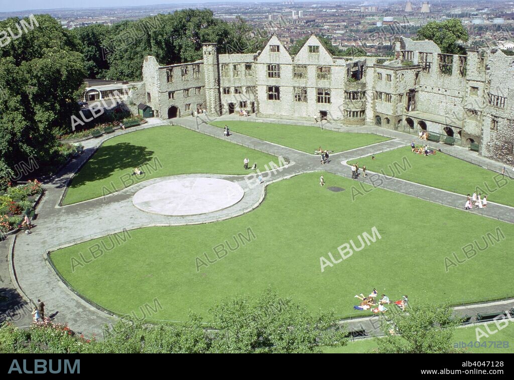 Dudley Zoo, Worcestershire, 1970. Situated in the grounds of Dudley Castle, the zoo opened in 1937.