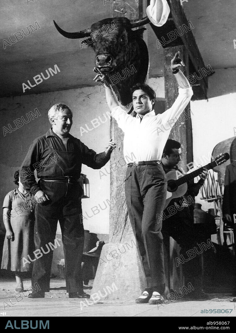 Antonio in HONEYMOON, 1959 (LUNA DE MIEL), directed by MICHAEL POWELL. Copyright CESARIO GONZALEZ RODRIGUEZ.