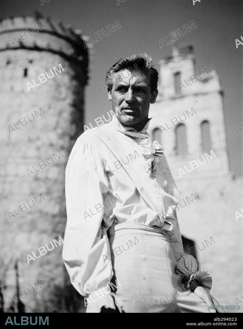 CARY GRANT en ORGULLO Y PASIÓN, 1957 (THE PRIDE AND THE PASSION), dirigida por STANLEY KRAMER. Copyright STANLEY KRAMER CO./UNITED ARTISTS.