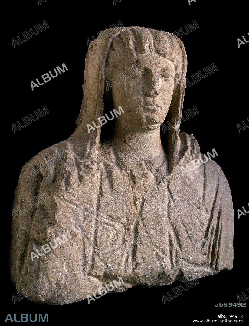 RETRATO DE DAMA ROMANA PARA UNOS, DAMA IBERICA PARA OTROS - DATACION 27 ac-68 - BUSTO EN PIEDRA CALIZA - 60x55x25 cm.