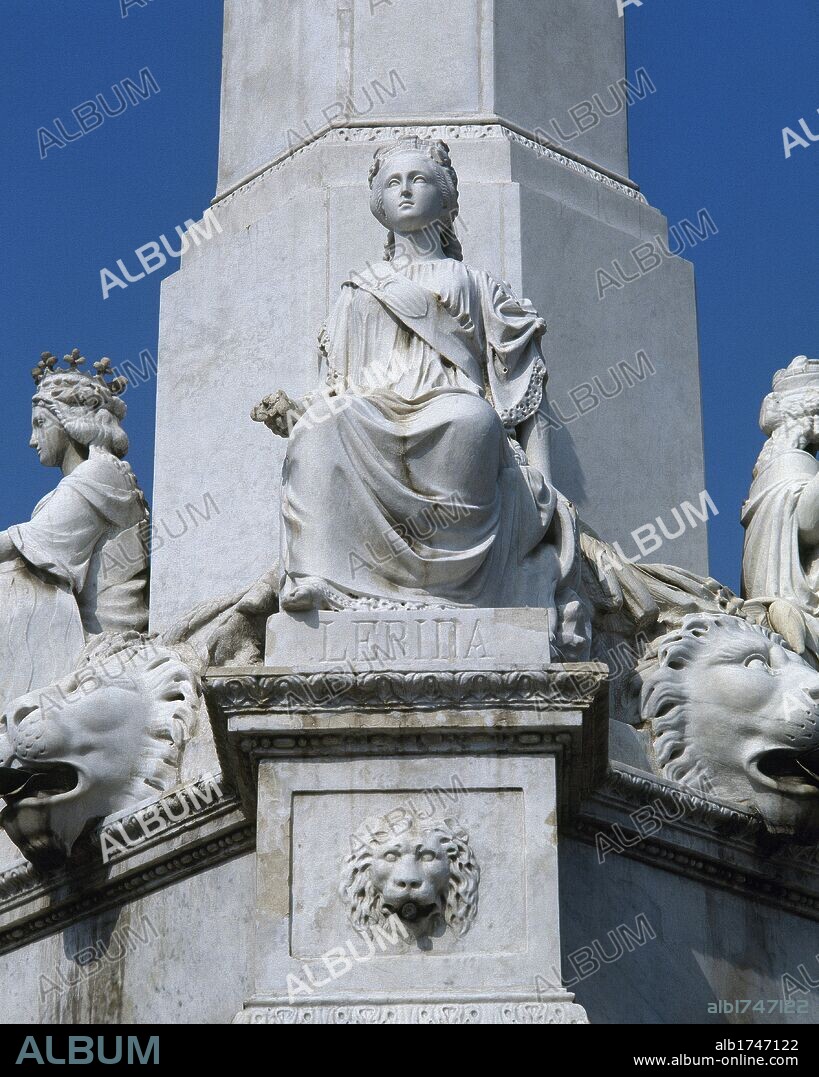 ARTE S. XIX. ESPAÑA. "EL GENI CATALA" ("EL GENIO CATALAN"). Detalle de una de las esculturas de la base que representa la provincia catalana de LLEIDA. Obra del escultor BARATTA en 1825. Se encuentra en la plaza Pla de Palau. BARCELONA. Cataluña.