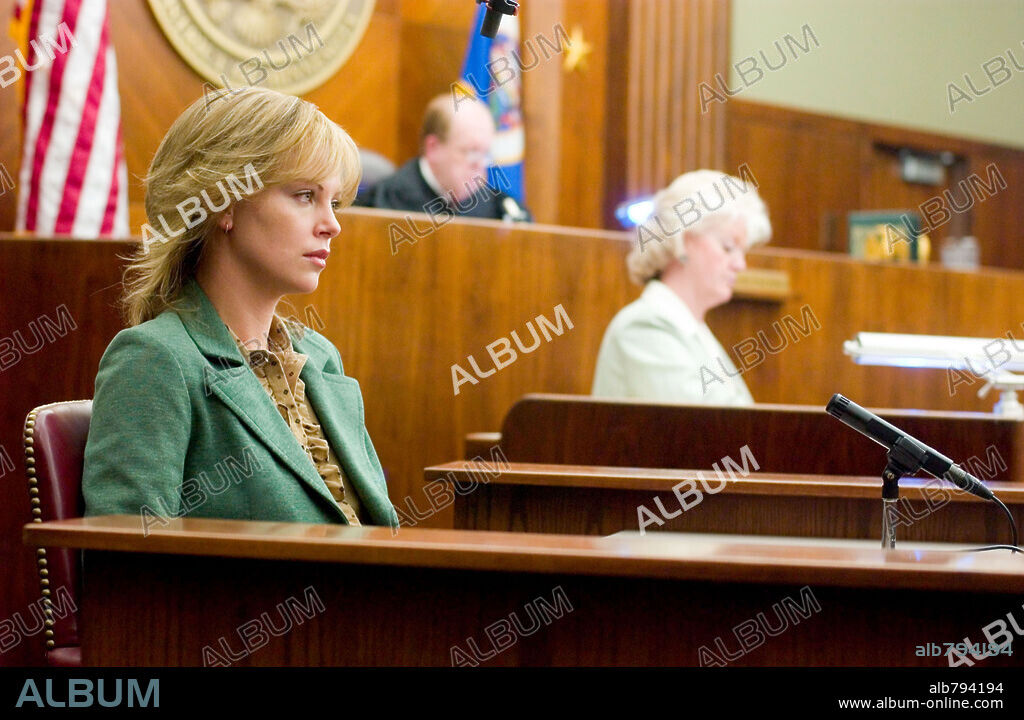 CHARLIZE THERON en EN TIERRA DE HOMBRES, 2005 (NORTH COUNTRY), dirigida por NIKI CARO. Copyright WARNER BROS. / FOREMAN, RICHARD.