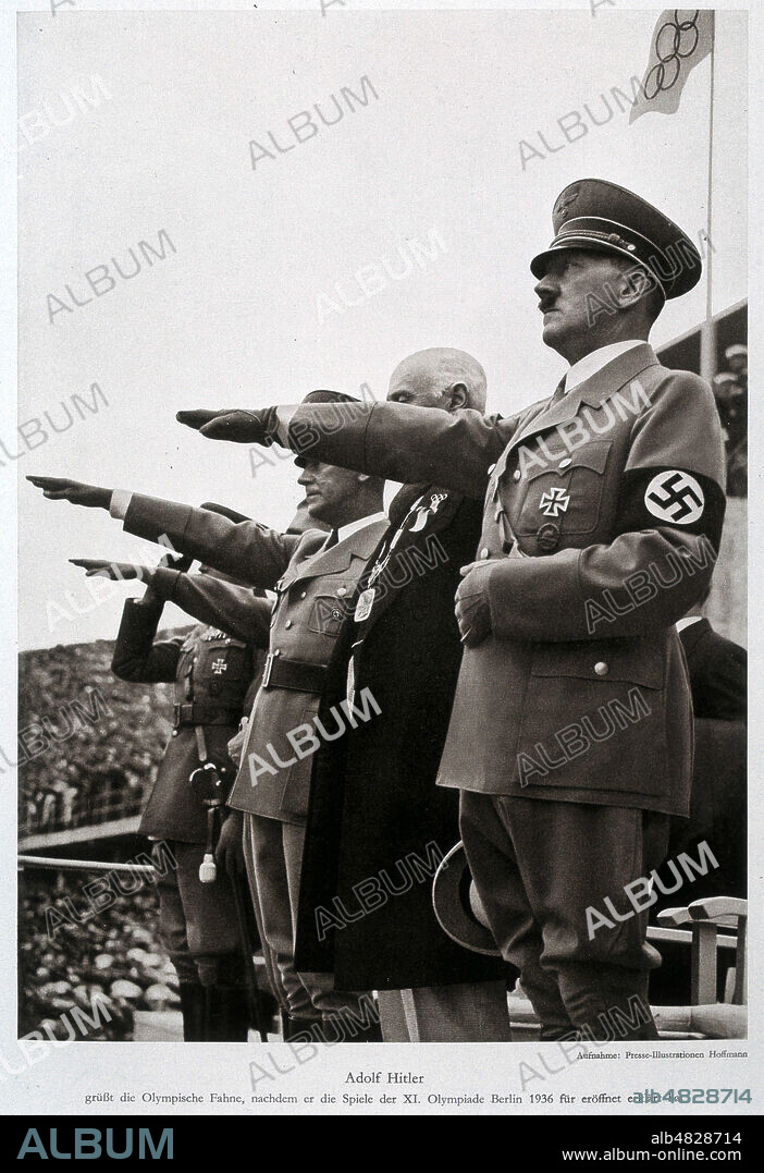 Adolf HITLER (1889-1945) aux Jeux Olympiques de Berlin en 1936. Photographie HOFFMANN. Credit : Collection KHARBINE-TAPABOR.