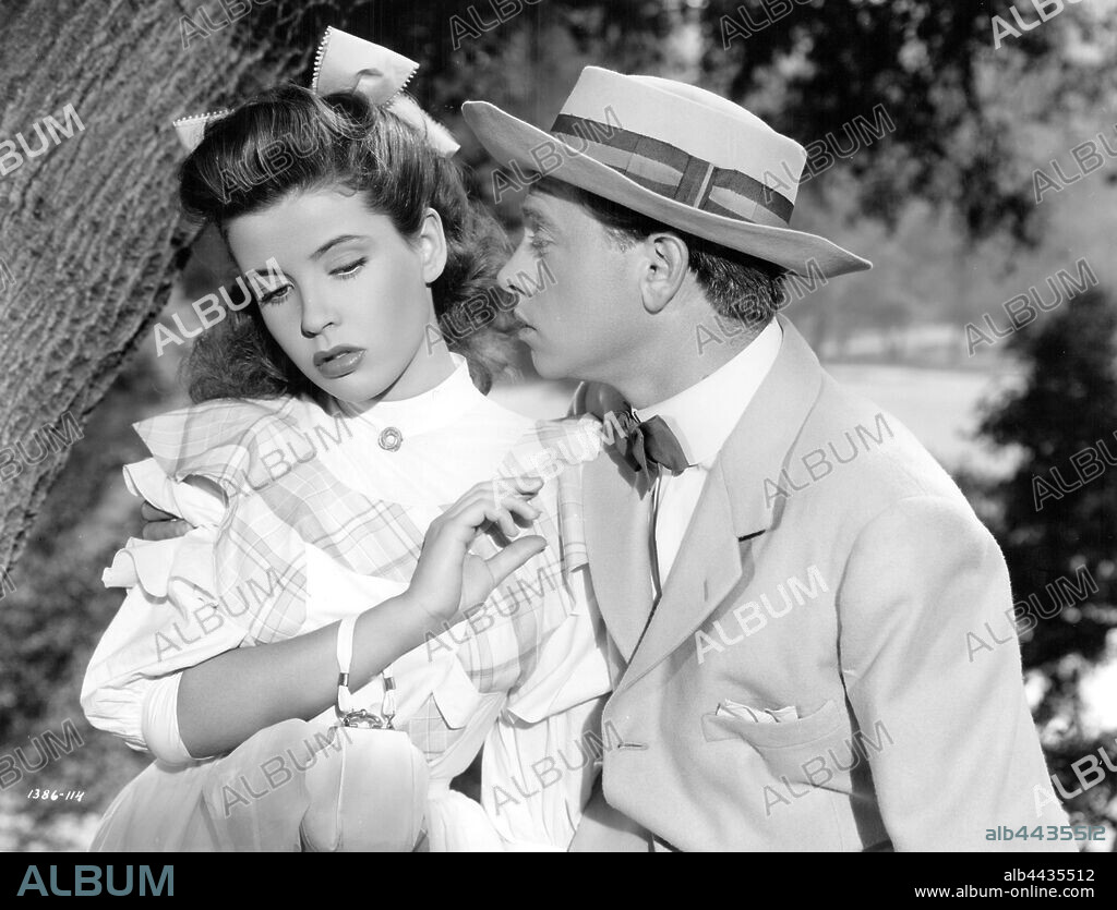 GLORIA DEHAVEN and MICKEY ROONEY in SUMMER HOLIDAY, 1948, directed by ROUBEN MAMOULIAN. Copyright M.G.M.