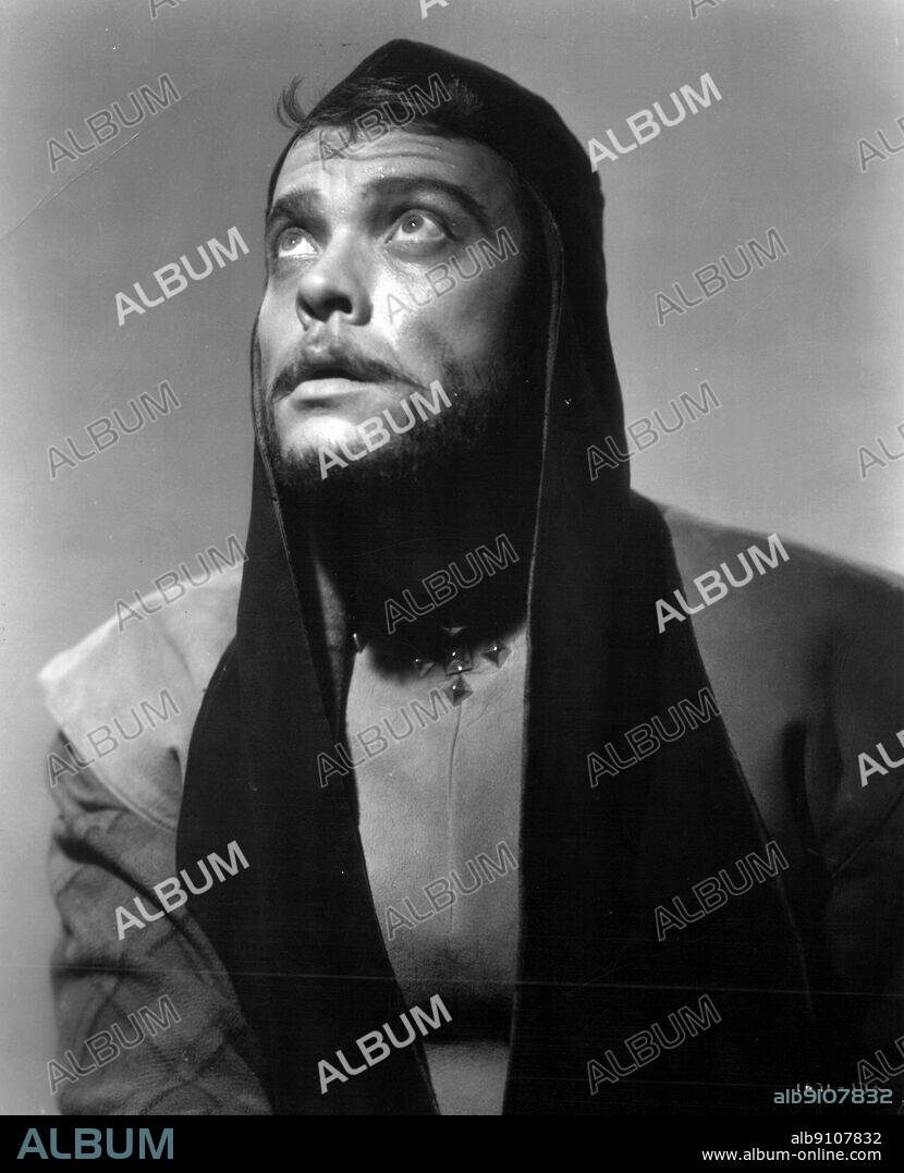 ORSON WELLES en MACBETH, 1948, dirigida por ORSON WELLES. Copyright REPUBLIC PICTURES.