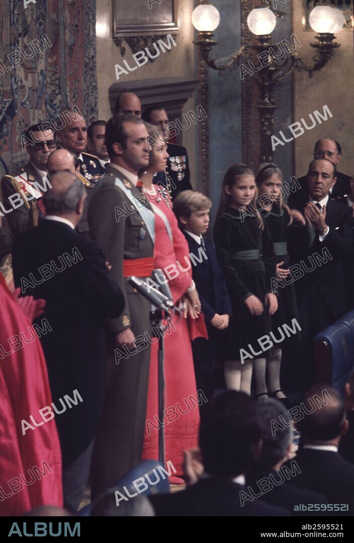 JUAN CARLOS I DURANTE SU PROCLAMACION COMO REY DE ESPAÑA POR LAS CORTES ESPAÑOLAS. 22/11/1975. MADRID.