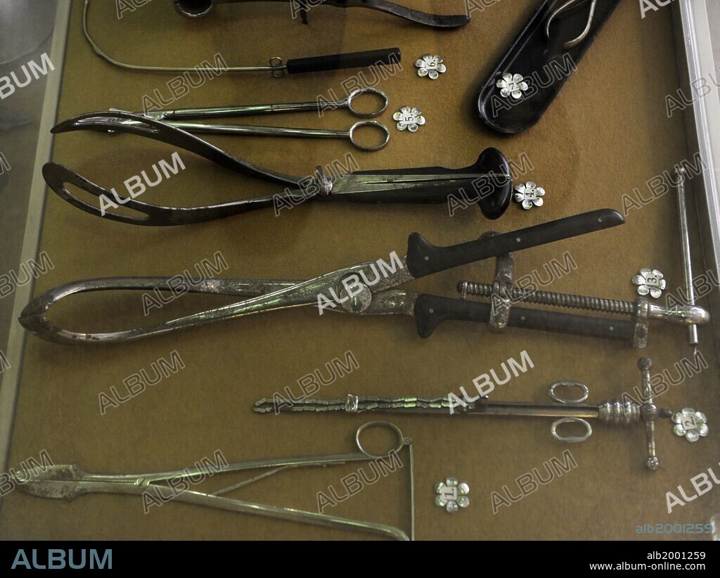 MUSEO DE LA FARMACIA. Utensilio de medicina. TURKU. FINLANDIA.