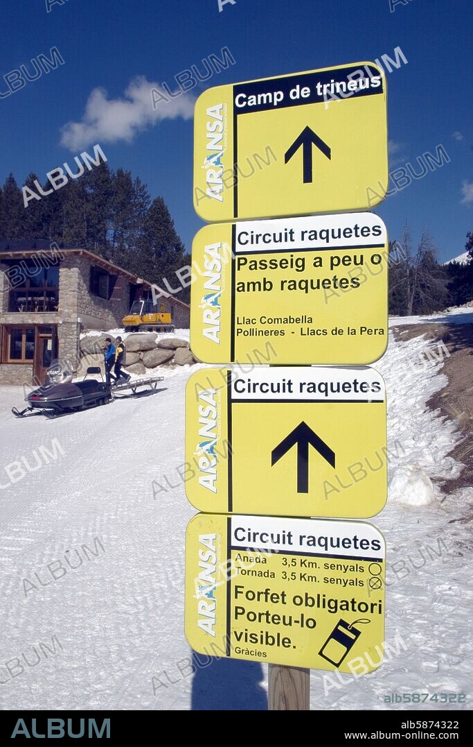 Estación de ski nórdico Arànser / Aransa (La Cerdanya); carteles / indicadores para practica  ski de fondo y nórdico.