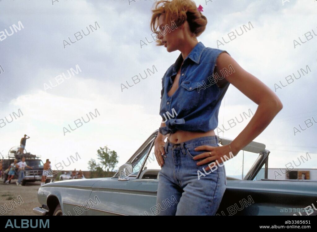 GEENA DAVIS in THELMA & LOUISE, 1991, directed by RIDLEY SCOTT. Copyright M.G.M/PATHE.