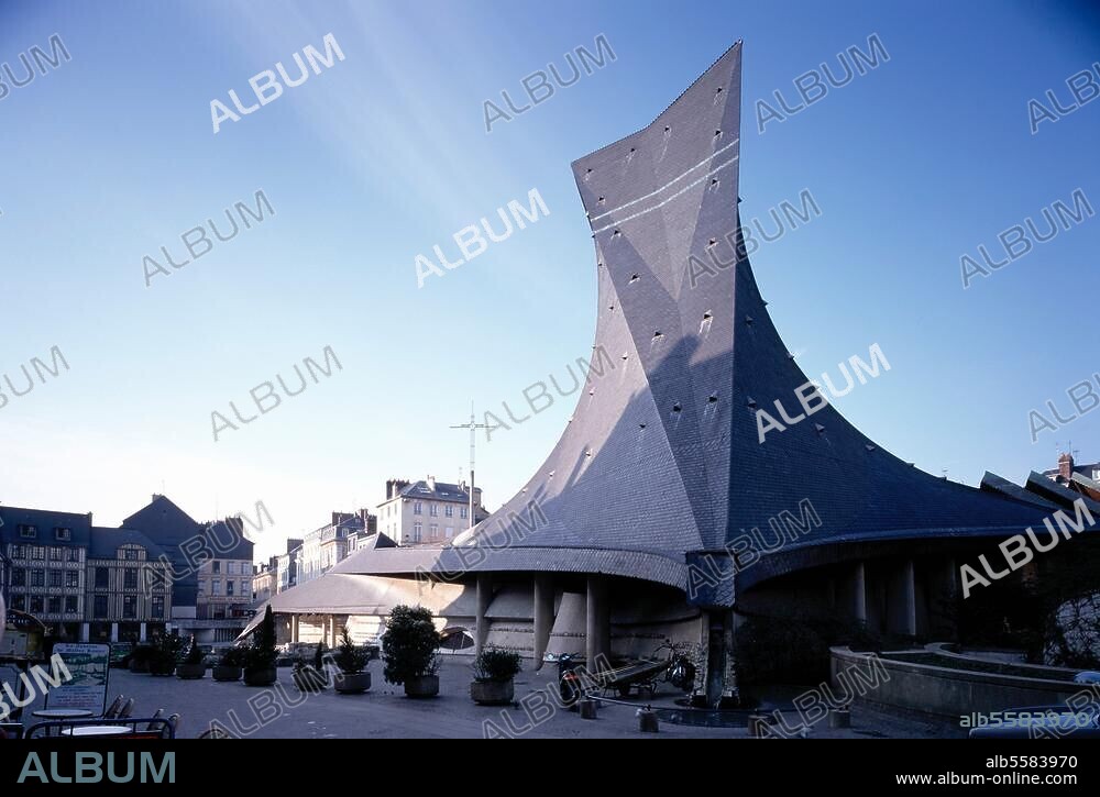 Rouen, Vieux-Marché / Gedenkkirche für Jeanne d'Arc © Florian Monheim Filmsize: 6 × 9 cm.