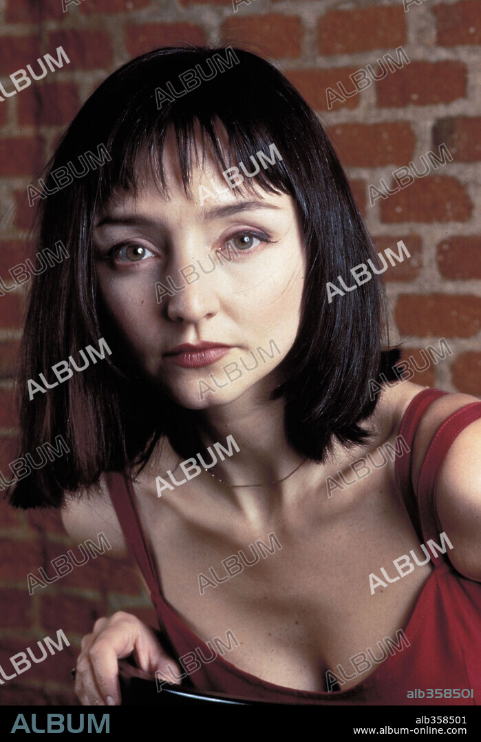 MARIA DE MEDEIROS en ADAN Y EVA, 1995 (ADAO E EVA), dirigida por JOAQUIM LEITAO. Copyright MGN Filmes / NIETO, MATIAS.