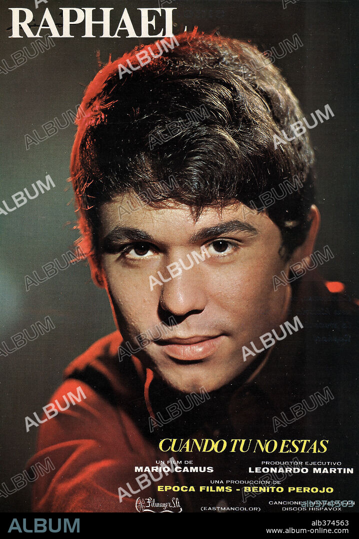RAPHAEL (CANTANTE) en CUANDO TU NO ESTAS, 1966, dirigida por MARIO CAMUS. Copyright FILMAYER.