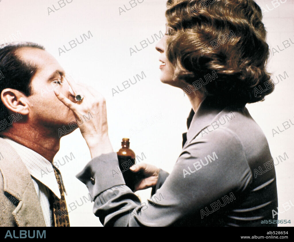 JACK NICHOLSON in CHINATOWN, 1974, directed by ROMAN POLANSKI. Copyright PARAMOUNT PICTURES.