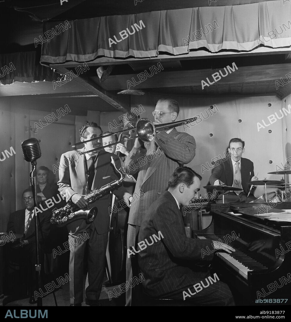 WILLIAM PAUL GOTTLIEB. Portrait of Charlie Ventura, Curley Russell, Bill Harris, Ralph Burns, and Dave Tough, Three Deuces, New York, N.Y., ca. Apr. 1947.