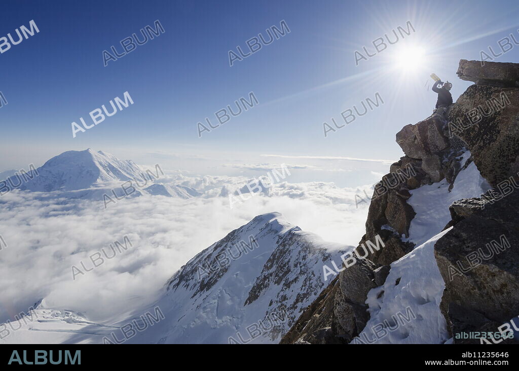 Climbing expedition on Mount McKinley, 6194m, Denali National Park, Alaska, United States of America, North America.