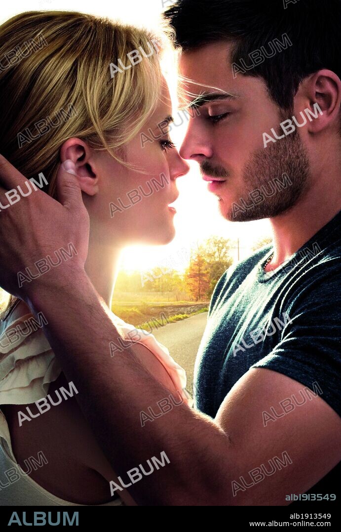 TAYLOR SCHILLING et ZAC EFRON dans THE LUCKY ONE, 2012, réalisé par SCOTT HICKS. Copyright WARNER BROS. PICTURES.