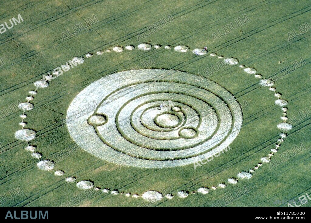 Crop circles, southern England: 1995: Longwood Warren, near Winchester, Hampshire.