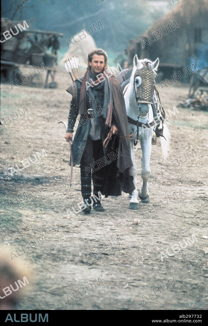 KEVIN COSTNER dans ROBIN HOOD: PRINCE OF THIEVES, 1991, réalisé par KEVIN REYNOLDS. Copyright WARNER BROTHERS.