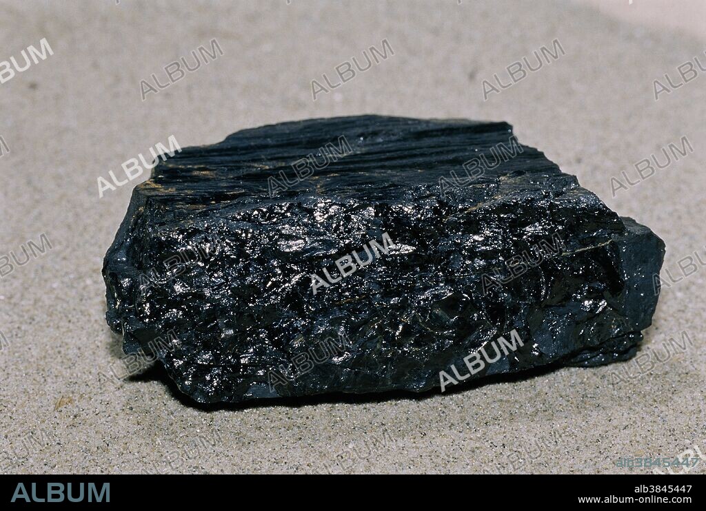 Bituminous coal can be metallurgical or thermal. Metallurgical bituminous coal is used to manufacture steel while thermal bituminous coal is used to generate electricity.