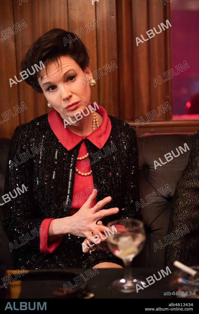 RENEE ZELLWEGER in JUDY, 2019, unter der Regie von RUPERT GOOLD. Copyright Twentieth Century-Fox.