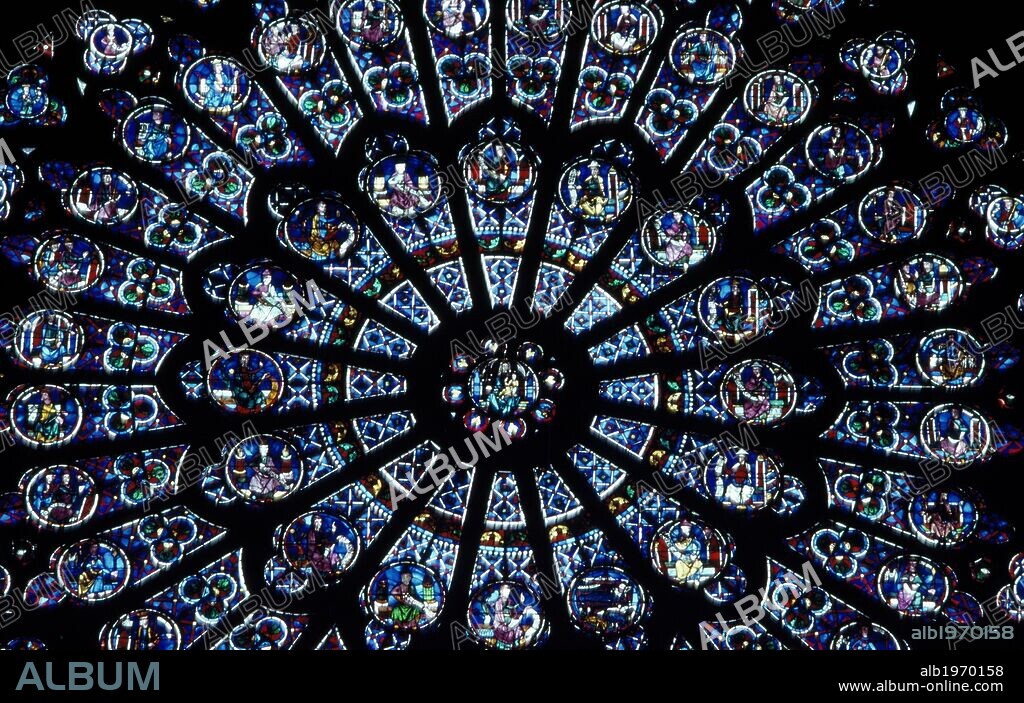 North rose window of Notre Dame Cathedral, Paris, Ile-de-France. Detail. France.