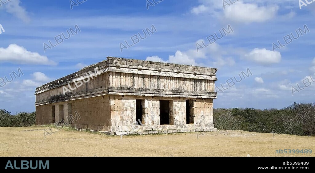 Uxmal, UNESCO World Heritage Site, Casa de las Tortugas, House of the Turtles, Yucatan, Mexico