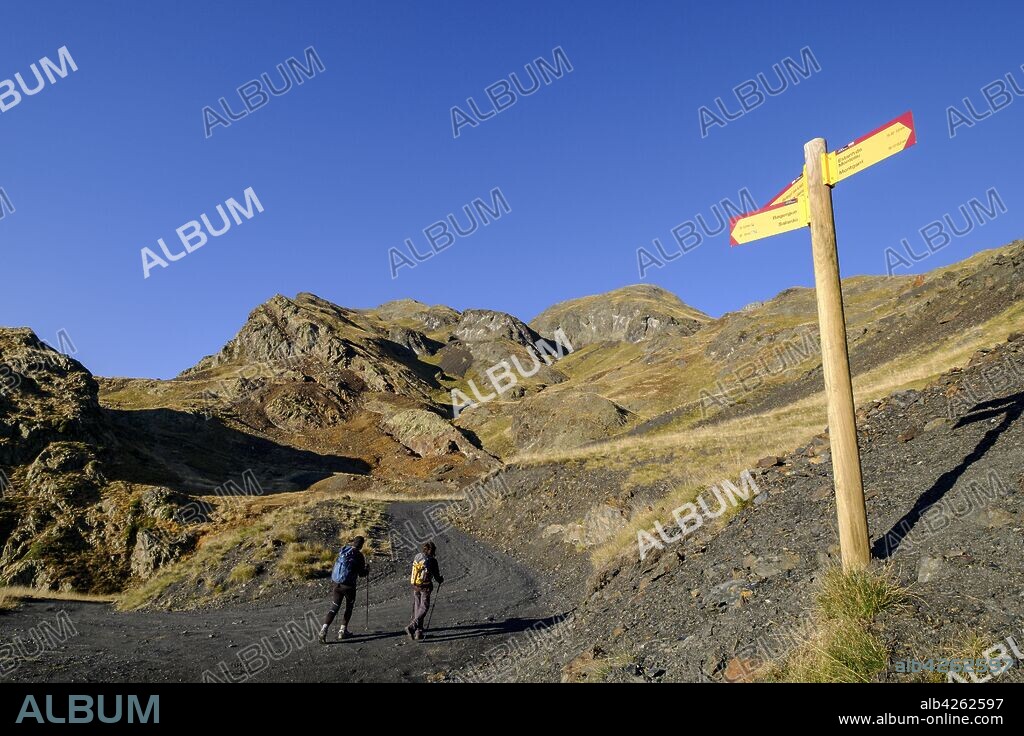 Des Calhaus path, Aran , Lleida, Pyrenean mountain range, Catalonia , Spain, europe.