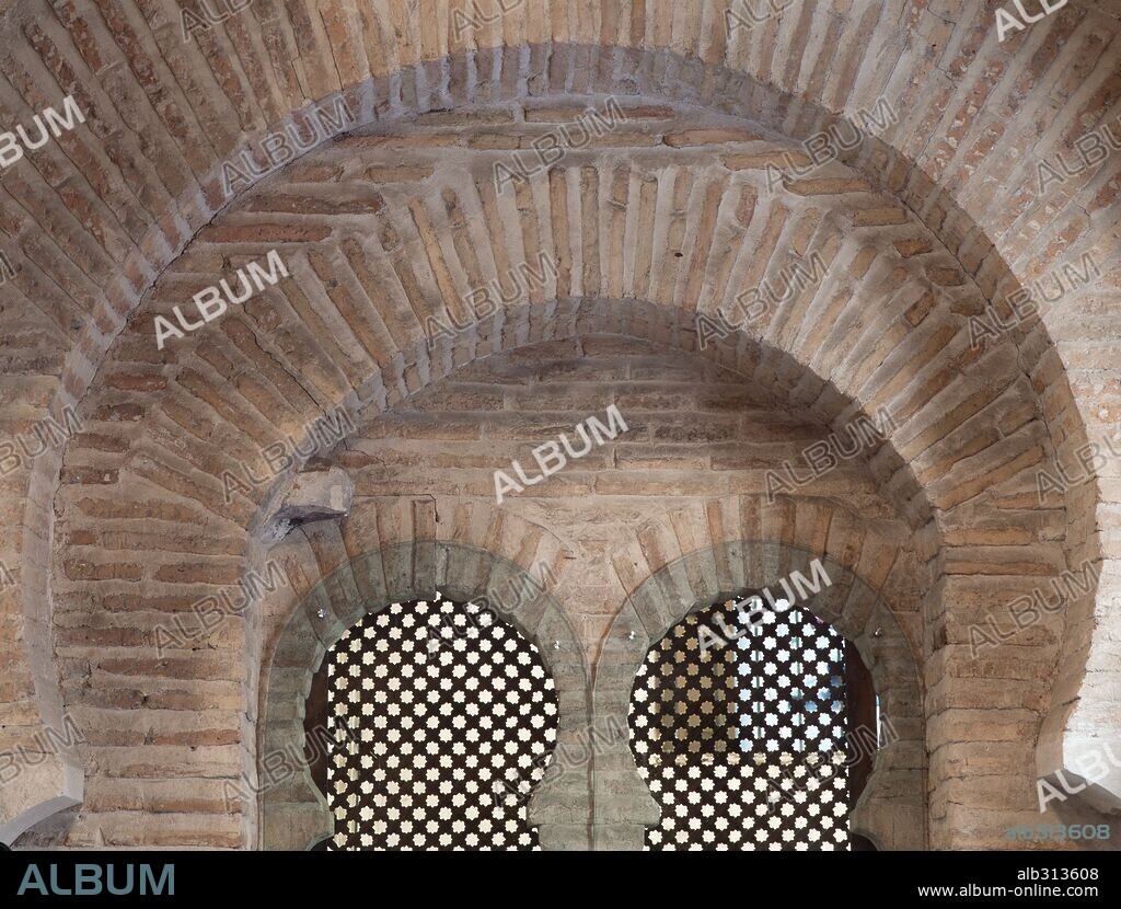 Mezquita de las Tornerías, detalle de los arcos. Arte musulmán. Toledo, provincia de España, en la comunidad autónoma de Castilla-La Mancha.