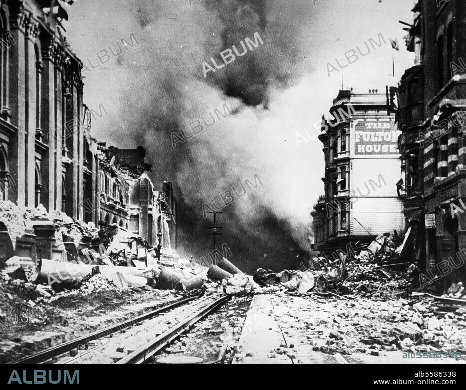 San Francisco (USA), Erdbeben am 18. April 1906. Feuersturm nach dem Beben. Foto.