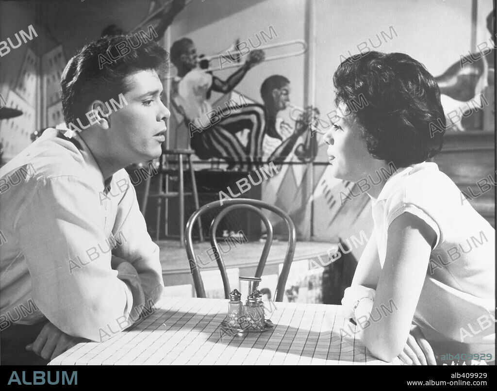 CAROLE GRAY and CLIFF RICHARD in WONDERFUL TO BE YOUNG!, 1961 (THE YOUNG ONES), directed by SIDNEY J. FURIE. Copyright ASSOCIATED BRITISH PICTURES.