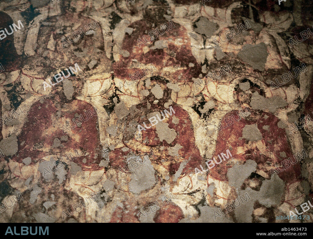 ARTE INDIO. CUEVAS DE AJANTA. Grupo de treinta cuevas compuesto por lugares de reunión ("claityas") y monasterios ("viharas") budistas (siglos-II a-VII). Fragmento de las pinturas murales del interior de la cueva número 2, con representación de escenas de la vida del príncipe Visvántara, una de las encarnaciones de Buda (s. V). INDIA.