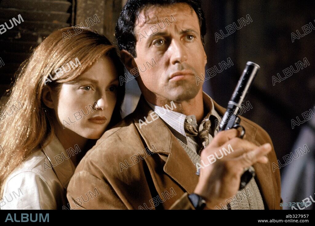 JULIANNE MOORE y SYLVESTER STALLONE en ASESINOS, 1995 (ASSASSINS), dirigida por RICHARD DONNER. Copyright WARNER BROTHERS / BOVINGDON, JANE.