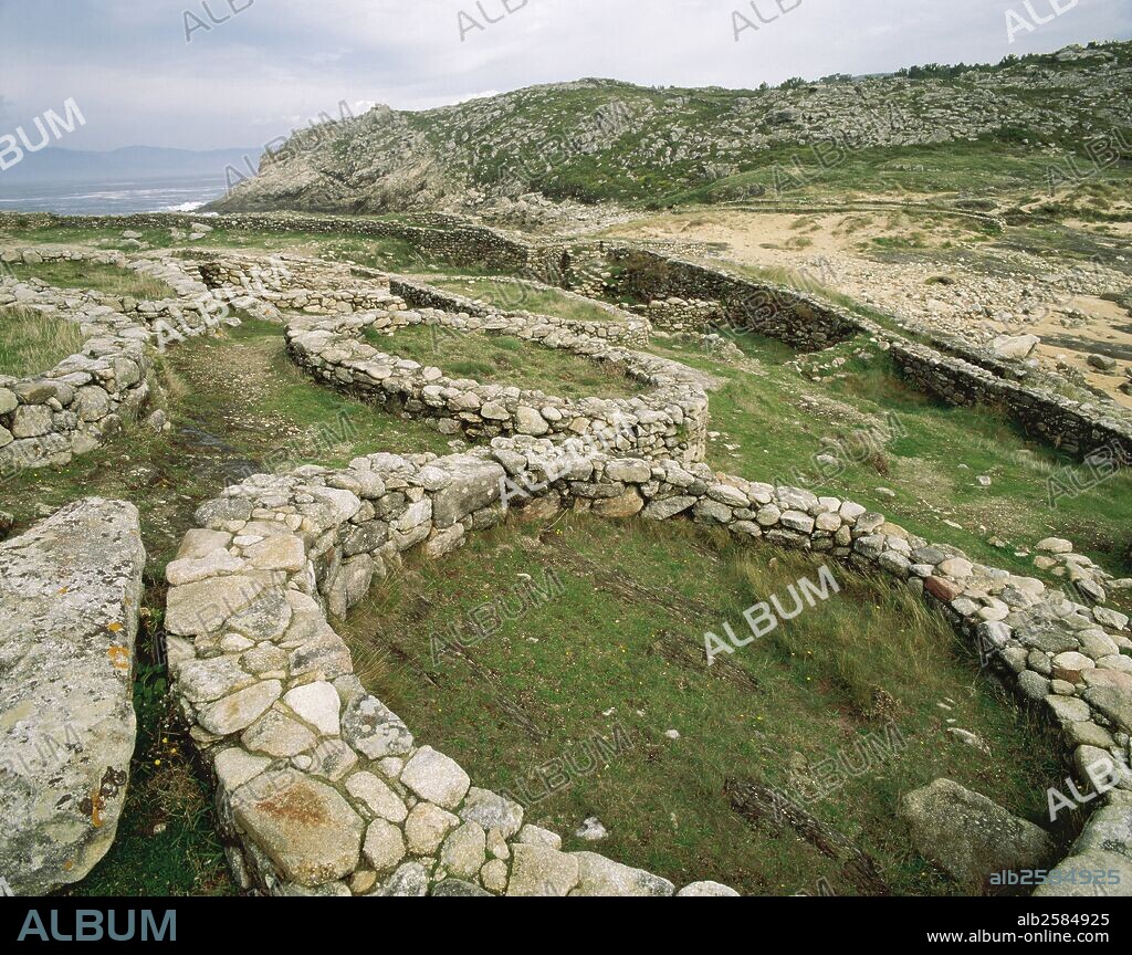 Spain. Celtic Period. Culture of the Castros. Castro of Barona. Detail of the concentric walls that form the fortified enclosures of circular form. Galicia.