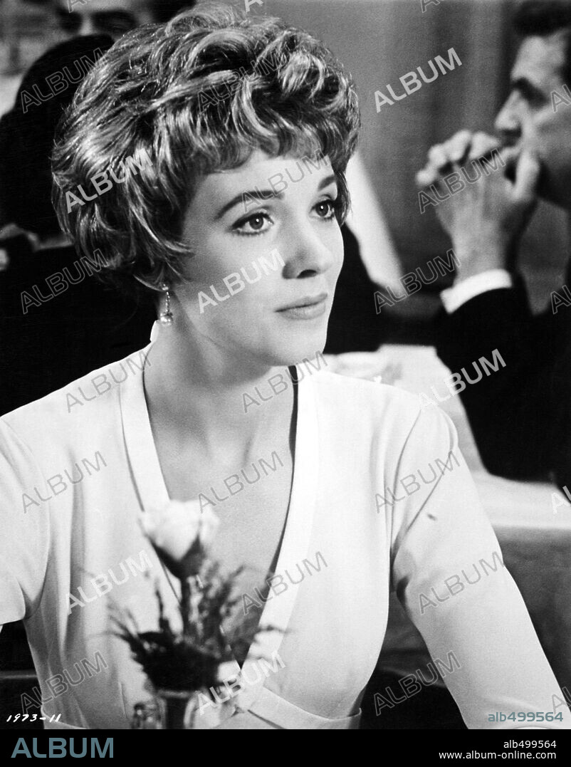 JULIE ANDREWS en CORTINA RASGADA, 1966 (TORN CURTAIN), dirigida por ALFRED HITCHCOCK. Copyright UNIVERSAL PICTURES.