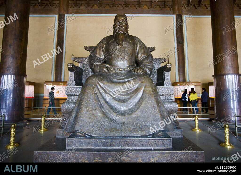 Statue of the Yongle Emperor at the Ming Tombs site, Chang Ling Way, Beijing (Peking), China.