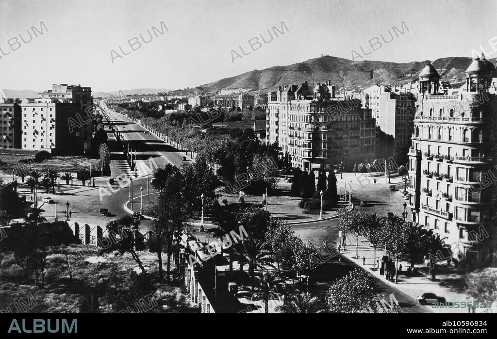 Catalunya. Siglo XX. Barcelona. Vista de la avenida Diagonal y plaza de Calvo Sotelo. Años 1940.
