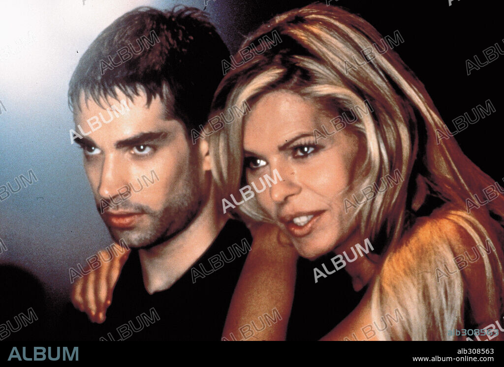ADRIA COLLADO and BIBI ANDERSEN in ATOMICA, 1998, directed by ALFONSO ALBACETE and DAVID MENKES. Copyright FERNANDO COLOMO P.C. / ISASI, TERESA.