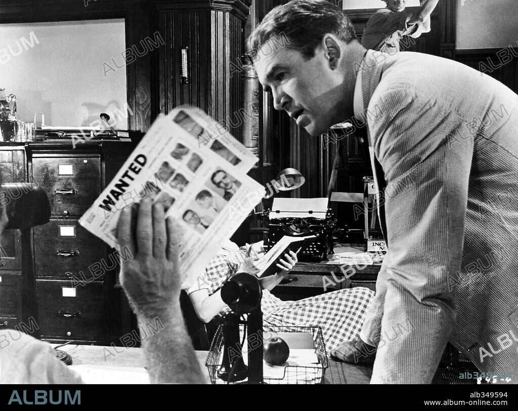 JAMES STEWART in THE F. B. I. STORY, 1959, directed by MERVYN LEROY. Copyright WARNER BROTHERS.