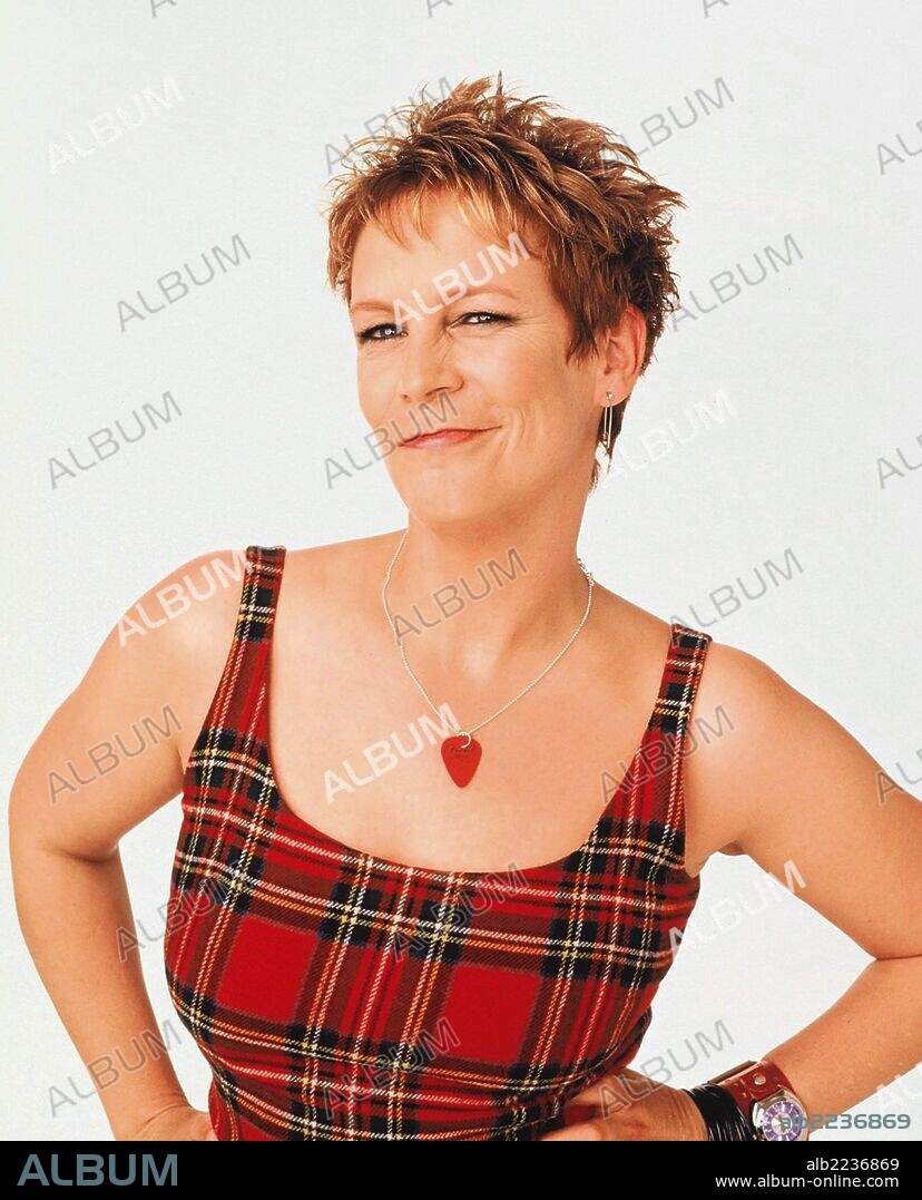 JAMIE LEE CURTIS in FREAKY FRIDAY, 2003, directed by MARK WATERS. Copyright GUNN FILMS/WALT DISNEY PICTURES.