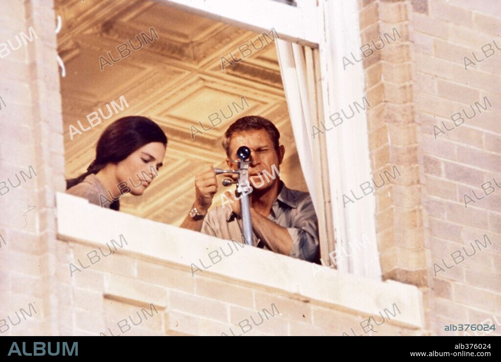 ALI MacGRAW et STEVE MCQUEEN dans THE GETAWAY, 1972, réalisé par SAM PECKINPAH. Copyright WARNER BROTHERS.