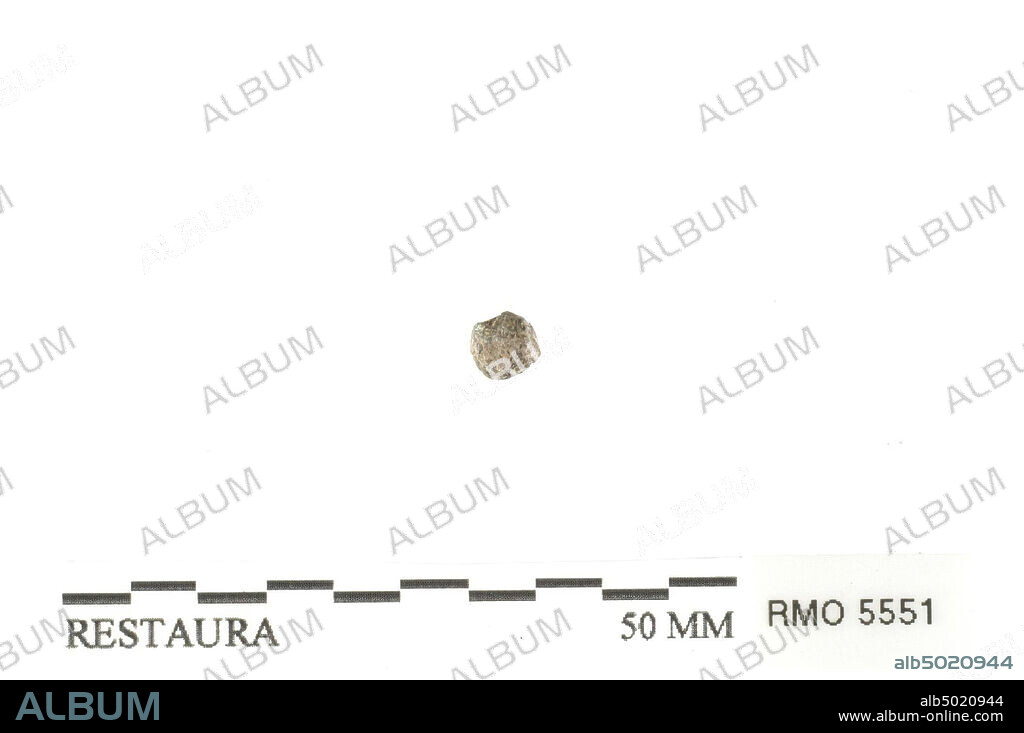 bullet, hail ?, bullet, hail ?, copper alloy, 0.5 x 0.4 cm, x, Netherlands, Utrecht, Wijk bij Duurstede, Wijk bij Duurstede, Dorestad.