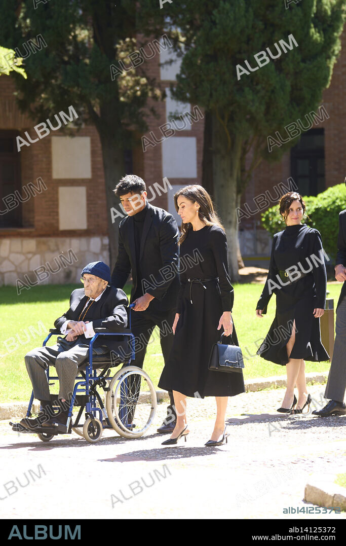 Queen Letizia of Spain, Isabel Diaz Ayuso, President of Madrid, Ernest Urtasun attends Cervantes Awards Ceremony to Alvaro Pombo at Alcala University on April 23, 2025 in Alcala de Henares, Spain.
