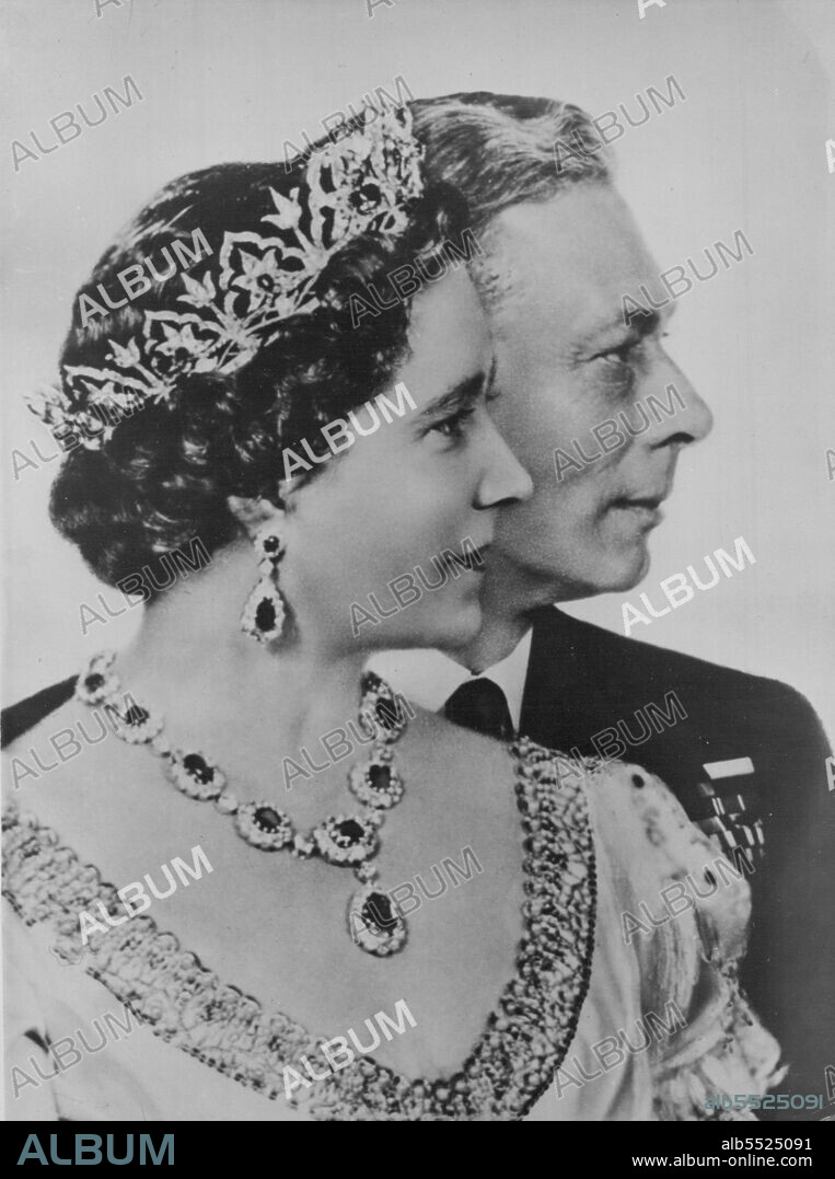 King George And Queen Elizabeth Celebrate Silver Wedding -- A New Dorothy wilding picture of their Majesties King George VI and Queen Elizabeth who on April 26, 1948. Celebrated their Silver Wedding Anniversary. May 03, 1948. (Photo by Associated Press Photo).