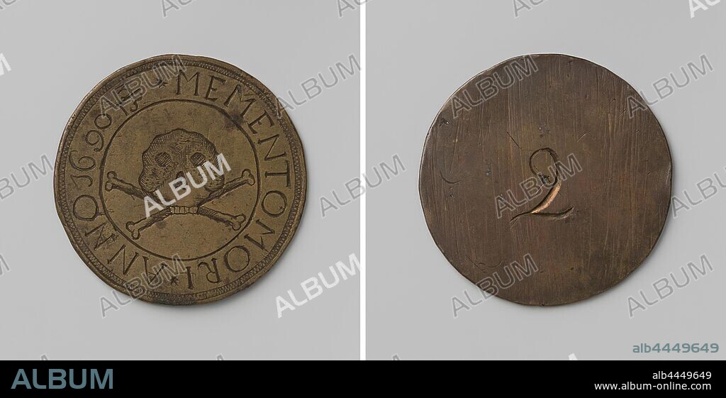 Funeral token with no. 2, Brass token. Obverse: skull above two crossed bones within an inscription. Reverse: figure 2. Possibly a neighborhood or funeral token., anonymous, Netherlands, 1690, brass (alloy), engraving, d 4.1 cm × w 12.19 gr.