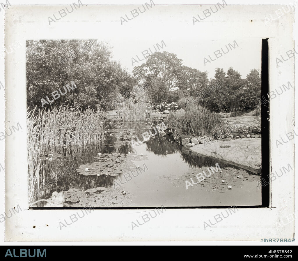 FRANCES BENJAMIN JOHNSTON. Benvenuto, Robert Pim Butchart house, 800 Benvenuto Lane, Central Saanich, British Columbia, Canada, 1923. Landscape: Jennie Kennedy (Mrs. Robert P.) Butchart, from 1904. [The Sunken Garden was created in a quarry left after Robert Butchart's company had extracted limestone for his cement company].